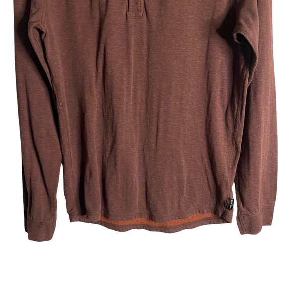 Wind River Men's Burgundy Henley Crewneck Shirt - Picture 3 of 8